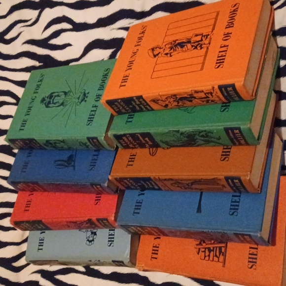 Collier Other - 🏍Vintage 'The Young Folks' Book Collection